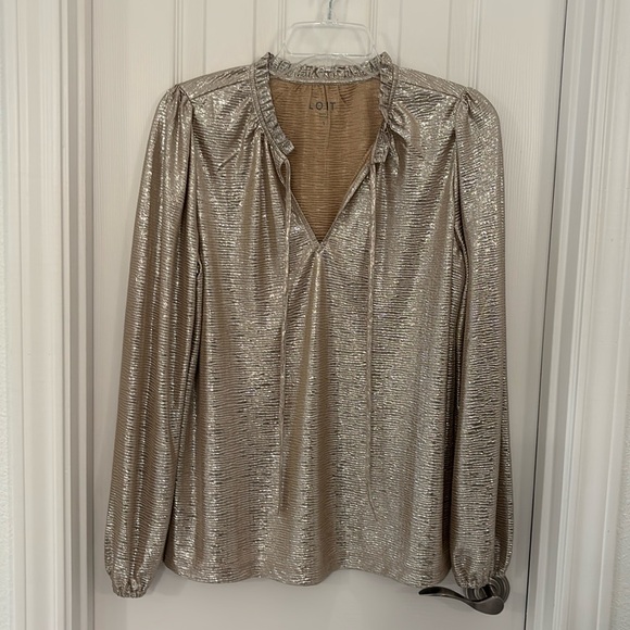Ann Taylor Loft gold blouse, S ✨
Worn once - Picture 1 of 2
